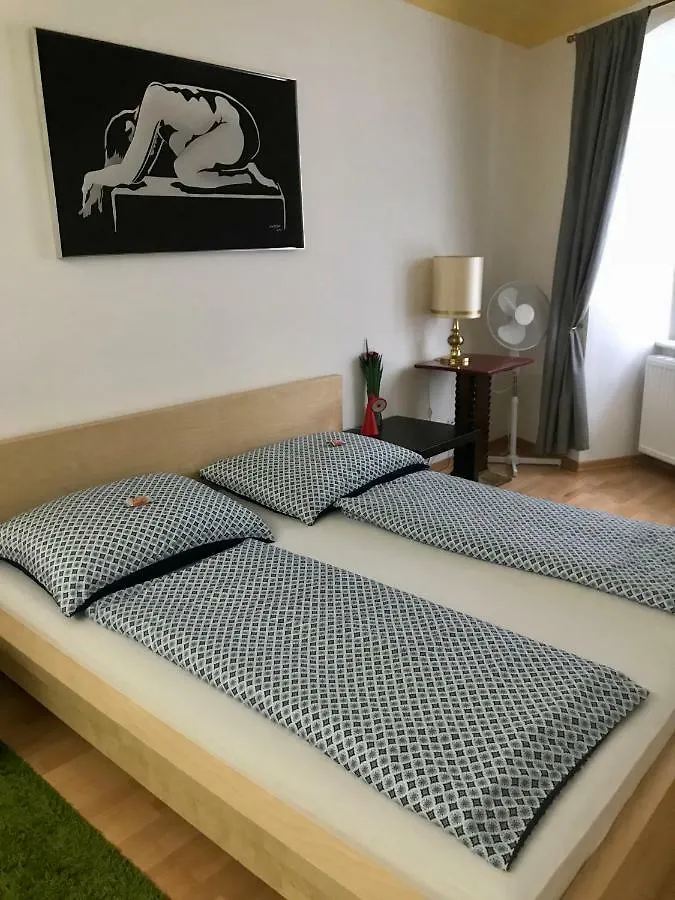 Apartment The Barts City Center - Self Check-In Vienna Austria