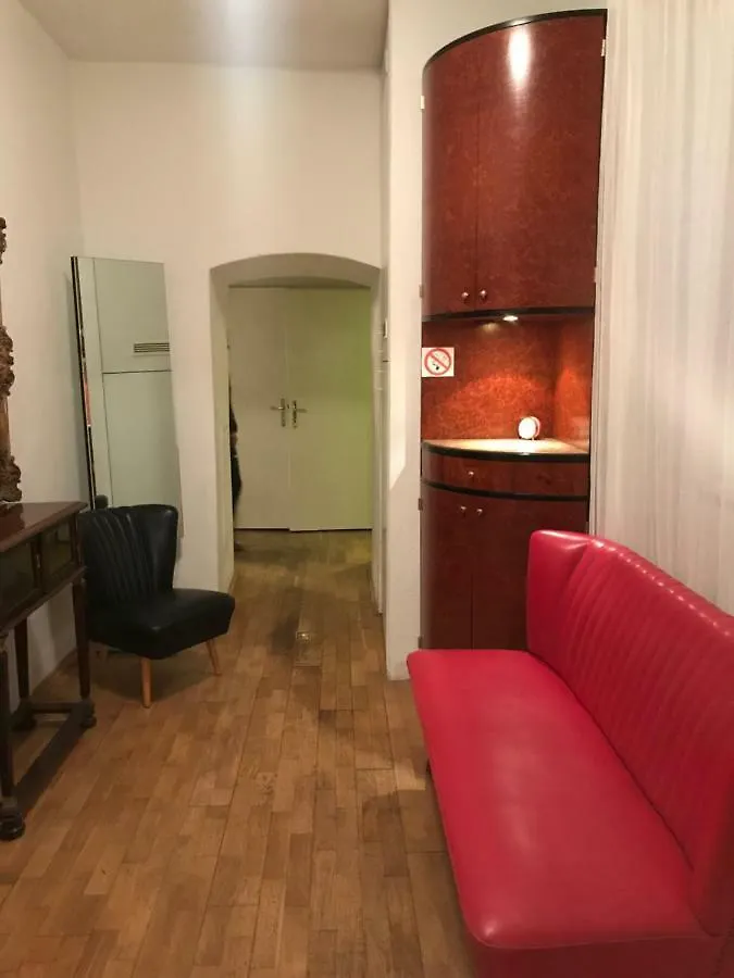 Apartment The Barts City Center - Self Check-In Vienna Austria