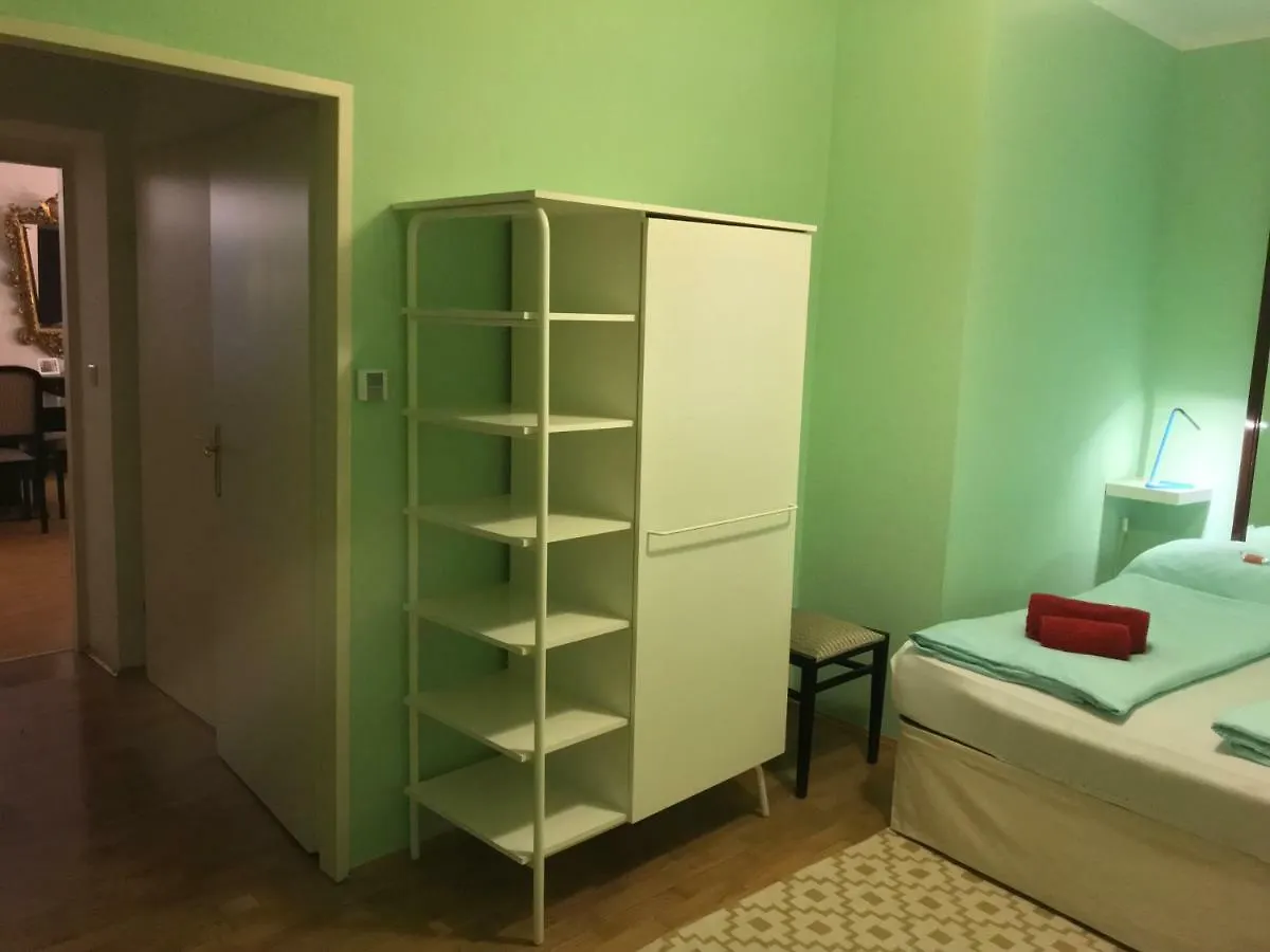 Apartment The Barts City Center - Self Check-In Vienna Austria