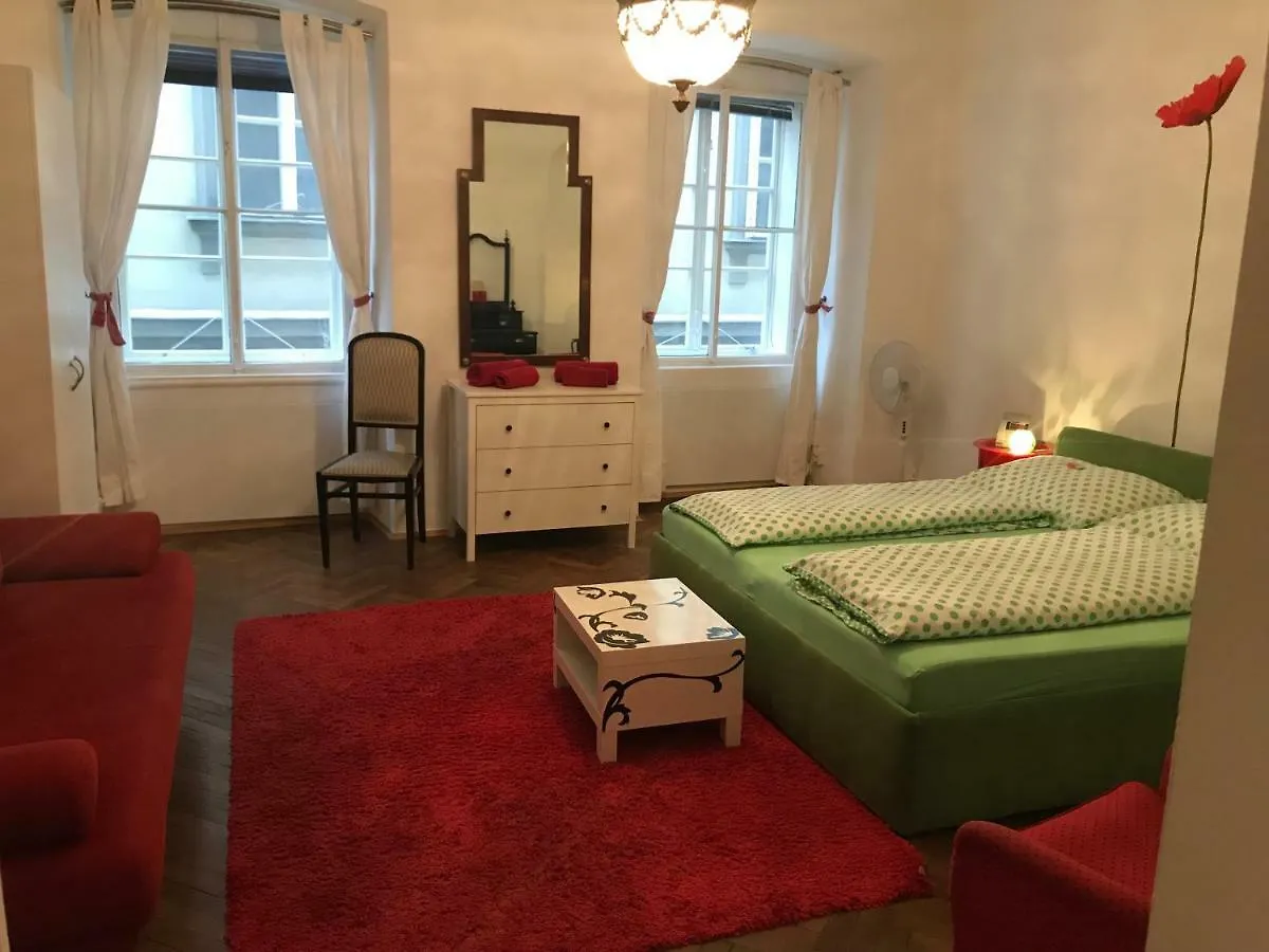 The Barts City Center - Self Check-In Vienna Apartment